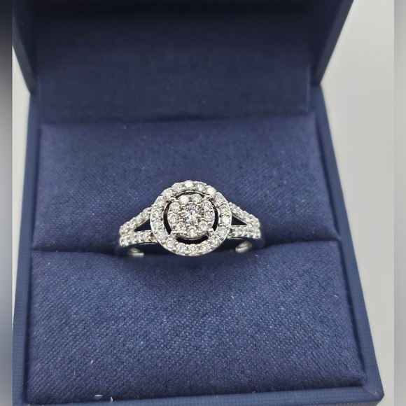 Jewelry - .50 cts Brilliant Lab Diamond SI1 Split Shank Sterling Silver Ring
